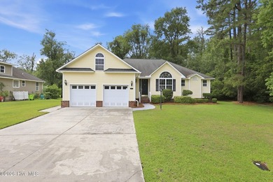A prized find offering privacy, comfort, and a refined lifestyle - photo 4