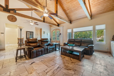 Stunning Lake Home in a Gate Community - photo 6