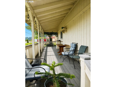 Custom-built home with beautiful river views and quality - photo 4