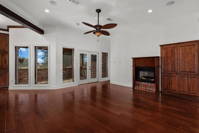 Welcome to this move-in ready, Acadian style home, featuring 5 - photo 6