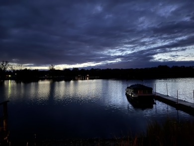 S/W Michigan Sturgeon Lake house - photo 2