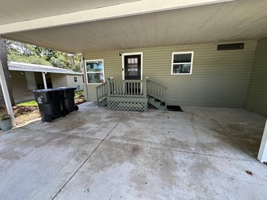 This well maintained and clean 2 bedroom 2 bath home is in - photo 2