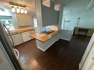 This well maintained and clean 2 bedroom 2 bath home is in - photo 8