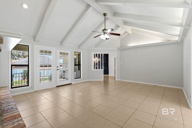 Welcome to 100 Dewitt Circle in the highly desirable Lake Forest - photo 11