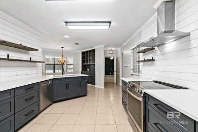 Welcome to 100 Dewitt Circle in the highly desirable Lake Forest - photo 20