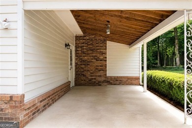 This home in need of a Freshen Up with Your own Touch and - photo 6