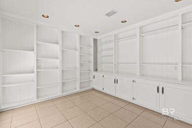 Welcome to 100 Dewitt Circle in the highly desirable Lake Forest - photo 32