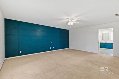 Welcome to 100 Dewitt Circle in the highly desirable Lake Forest - photo 34