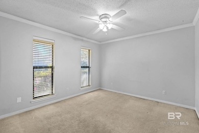 Welcome to 100 Dewitt Circle in the highly desirable Lake Forest - photo 46