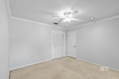 Welcome to 100 Dewitt Circle in the highly desirable Lake Forest - photo 47
