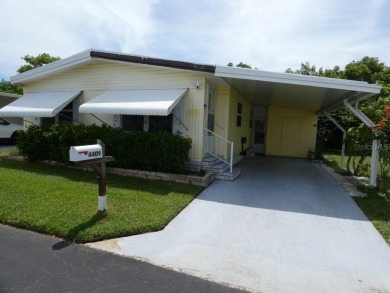 (private lake, pond, creek) Home For Sale in New Port Richey Florida