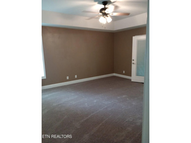 Beautiful all brick home on large lot in great neighborhood with - photo 15