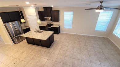 Winter Garden - Rare, immaculate end-unit townhome in highly - photo 18