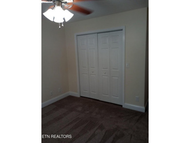 Beautiful all brick home on large lot in great neighborhood with - photo 22
