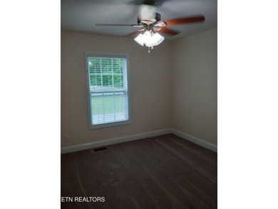 Beautiful all brick home on large lot in great neighborhood with - photo 23