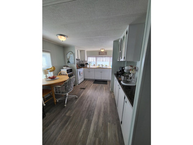 BEAUTIFULLY MAINTAINED MOVE IN READY HOME is a must see to - photo 23