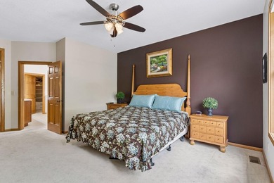 Welcome to an exceptional villa opportunity in the highly - photo 32