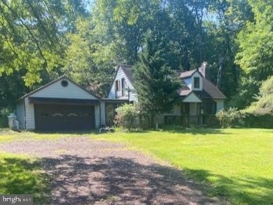 Lake Home Sale Pending in Perkasie, Pennsylvania