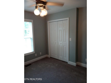 Beautiful all brick home on large lot in great neighborhood with - photo 46