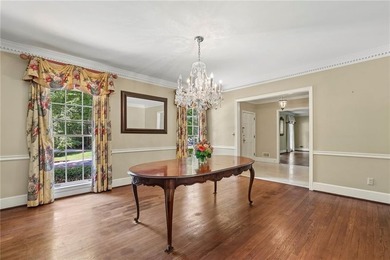 Timeless Dutch Colonial in Coveted Haynes Manor. Nestled on a - photo 7