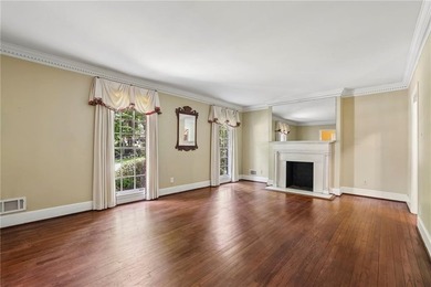 Timeless Dutch Colonial in Coveted Haynes Manor. Nestled on a - photo 8