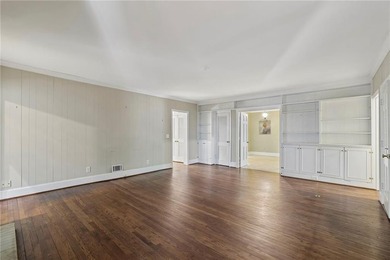 Timeless Dutch Colonial in Coveted Haynes Manor. Nestled on a - photo 10