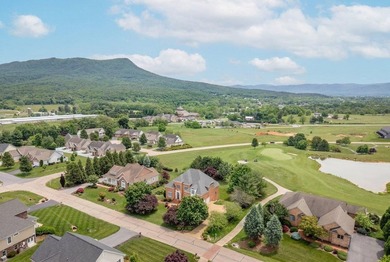 Custom-built Crossroads showcase home located on a premier - photo 8