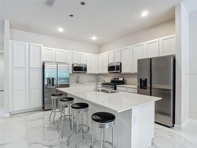 Discover luxury living in Exclusive Watersong Community - photo 10