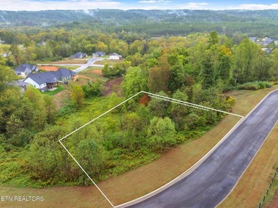 Nestled in the heart of Oak Ridge, Forest Creek Village presents - photo 1
