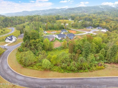 Nestled in the heart of Oak Ridge, Forest Creek Village presents - photo 4