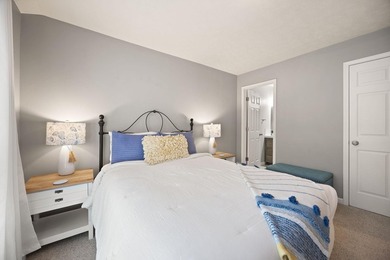 Impeccably furnished and decorated, this condo is a must see! - photo 34