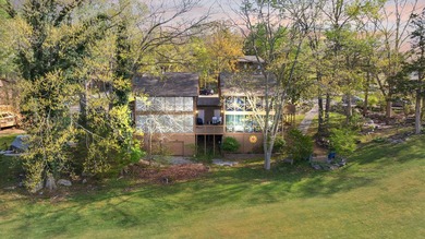 Impeccably furnished and decorated, this condo is a must see! - photo 48