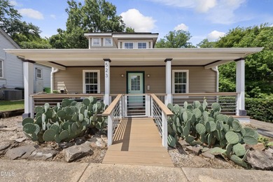 Enjoy low-maintenance living just steps from Historic Oakwood - photo 2