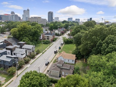 Enjoy low-maintenance living just steps from Historic Oakwood - photo 3
