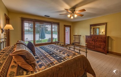 Set on one of Mirror Lake's most desirable shorelines, Bear's - photo 31