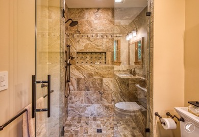Set on one of Mirror Lake's most desirable shorelines, Bear's - photo 36