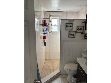 Beautiful Two-Family Duplex Ranch In Seaford Harbor. Mint - photo 7