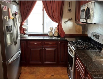 Beautiful Two-Family Duplex Ranch In Seaford Harbor. Mint - photo 9