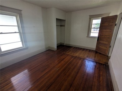 Well-maintained up-and-down duplex located in Rochester's - photo 10