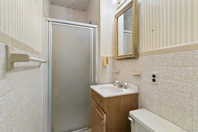 602 Syracuse, a tremendous Split style home perfectly situated - photo 13