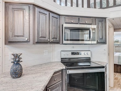 Experience cozy luxury at an affordable price in this - photo 14