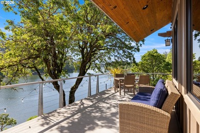 Extraordinary gated Willamette River estate on 1.56 private - photo 14
