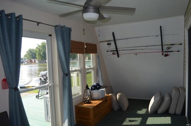 Enjoy this delightful lakefront cottage on picturesque Irish - photo 16
