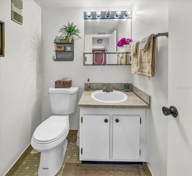 Step into this beautifully maintained 1-bedroom, 1.5-bath condo - photo 18