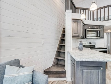 Experience cozy luxury at an affordable price in this - photo 20