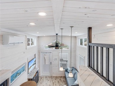 Experience cozy luxury at an affordable price in this - photo 22