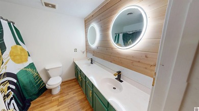 SHORT SALE OPPORTUNITY! Move-in ready and packed with value - photo 22
