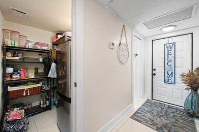 Stunning completely renovated spacious 3/2.5 *F* Model unit in - photo 23