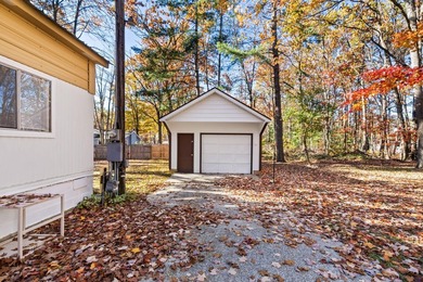 Sellers have purchased a 1 year home warranty! Beautifully - photo 23