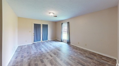 SHORT SALE OPPORTUNITY! Move-in ready and packed with value - photo 30